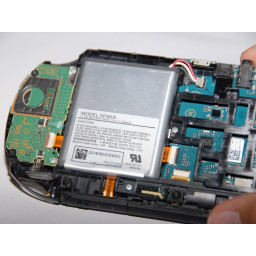 Замена батареи PS Vita Slim