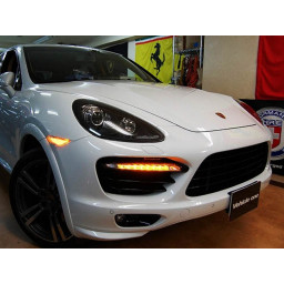 Установите светодиодные боковые габаритные огни Porsche Cayenne