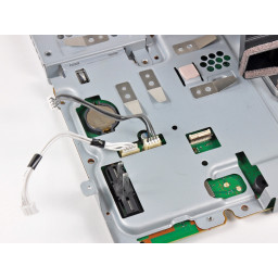 Замена PlayStation 3 Slim Top Shield в сборе