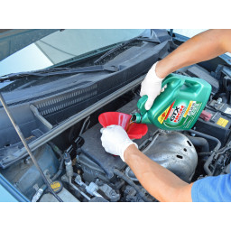 2008-настоящее время Scion xB Oil Change