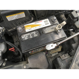 Замена аккумулятора Hyundai Sonata