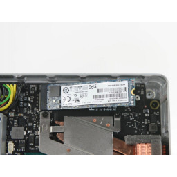 Поверхность Studio M.2 Замена SSD